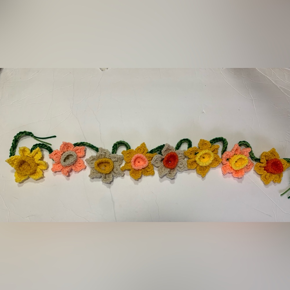 Daffodils Spring Garland New Eight Daffodil Flowers Handmade Crochet